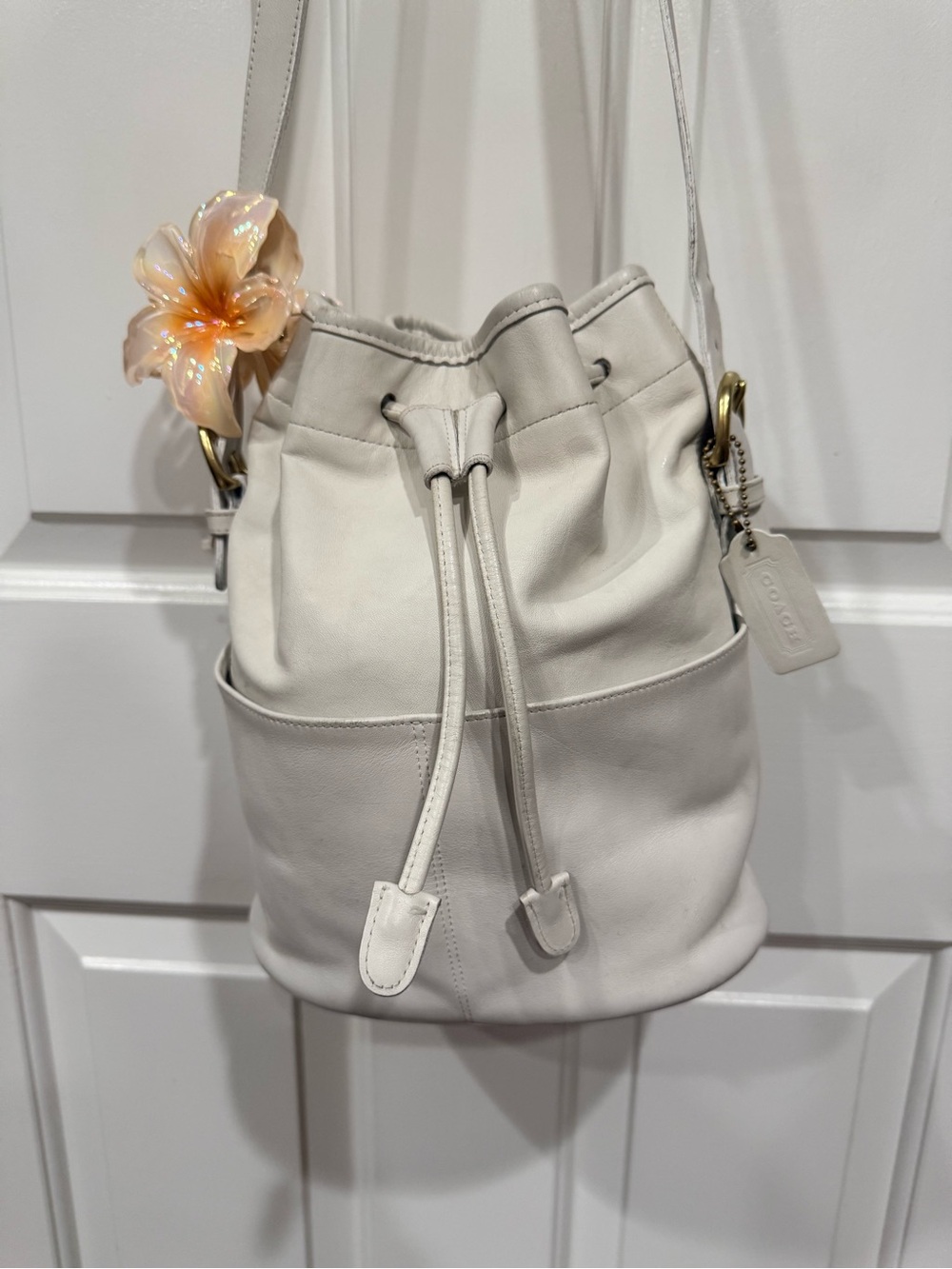Coach Vintage Bucket Bag Leather White